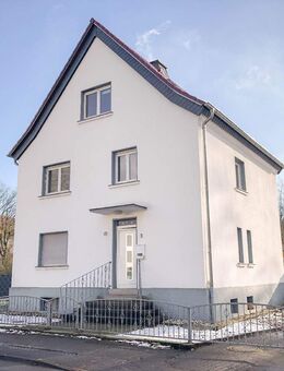 Einfamilienhaus mit Garten und 2 Garagen - Werl