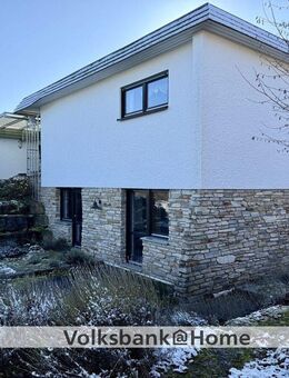 Bungalow mit Doppelgarage, großem Garten und 3 Terrassen - Waldachtal