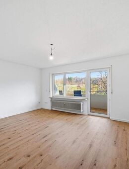 Moderne 2-Zimmer-Wohnung - Komplett renoviert & ideal für Singles, Paare oder als Kapitalanlage - Rümmingen