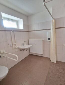 schicke senioren-/behindertengerechte Wohnung in zentraler Lage - Schönebeck (Elbe)