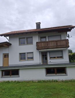 Schönes Wohnhaus mit PV und Speicher - Mauth