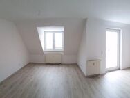 Wunderschöne 1 Zimmer Dachgeschoss-Wohnung zu vermieten - Chemnitz