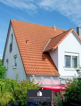 Wohnen in attraktiver Lage: Doppelhaushälfte mit Terrasse, Garten und Stellplatz - Amberg