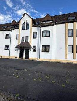 Koblenz-Karthause: Gepflegte 2-Zimmer-Wohnung mit Balkon - investieren oder selbst einziehen - Koblenz