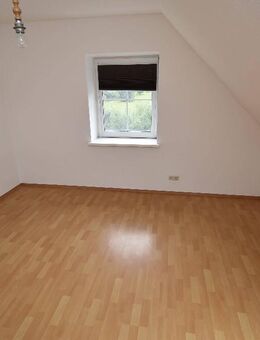 Schicke Drei-Zimmer-Wohnung in Eddelstorf! - Altenmedingen