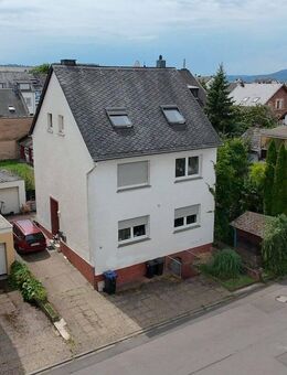 Exklusives Einfamilienhaus mit Einliegerwohnung (Zweifamilienhaus) als Kapitalanlage 1850 Euro kalt Miete in Top-Lage an der Mosel in Schweich ! - Schweich