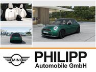 MINI Cooper S, Favoured Trim Paket M, Jahr 2022 - Mülheim (Ruhr)