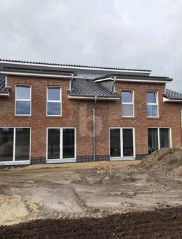 HOCHWERTIGER NEUBAU! ENERGIEAUTARK + GARTEN - Drebber