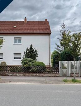 Attraktives Zweifamilienhaus - Ideal für Kapitalanleger oder Eigennutzer - Homburg