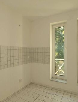 :-) ZENTRUM+WUNDERSCHÖNE 2-ZI-WOHNUNG+BAD MIT DUSCHE+NEUBAU+PARKETT+TG-STELLPLATZ - Wurzen