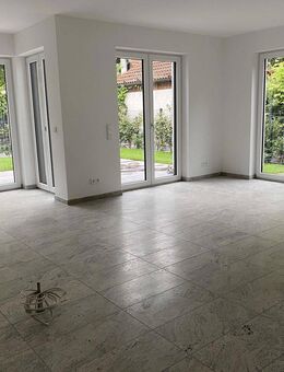 Eckhaus in Obermenzing - zwischen Blutenburg und Alte Allee - München