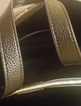 Damen Handtaschen,Schultertasche,fast neu,DKNY - Hamburg
