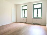 !! 1-Zimmer-Wohnung mit Laminat in saniertem Mehrfamilienhaus !! - Chemnitz