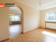 Raumwunder auf einer Wohnebene - Top gepflegte 6- Zimmer Wohnung mit Personenaufzug und 2 Loggien in Selb. - Selb