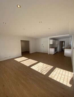 Lichthelle 2,5-Zimmer-Souterrainwohnung - hochwertig modernisiert - Mannheim