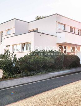 ARCHITEKTONISCHES STATEMENT- VILLA IM BAUHAUSSTIL IN HANGLAGE! - Mönchengladbach