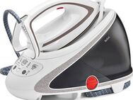 Tefal Dampfbügelstation GV9567 Pro Express Ultimate, 1900 ml Wassertank, 155 g/Min. Dampfleistung, 500 g/Min. extra Dampfstoß, Kalk-Kollektor