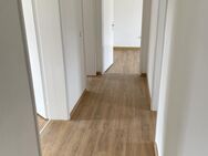 4-Zimmerwohnung mit Balkon im energetisch sanierten Mehrfamilienhaus *frei ab 04/2025* - Oberviechtach