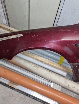 MB637359 Kotfluegel vorn links Mitsubishi Sigma - Hannover Vahrenwald-List