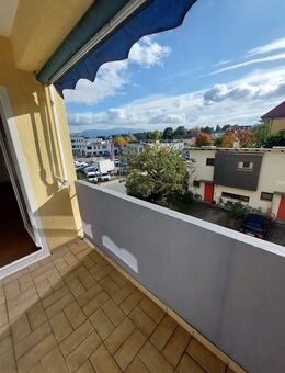 *Sofortbezug möglich!* Große, familienfreundliche, komplett sanierte 4 Zimmer-Wohnung in guter Stadtlage* - Rosenheim
