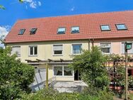 Schönes Reihenmittelhaus mit Garten und Garage im Regensburger Süden - Regensburg