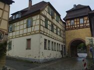 Mehrfamilienhaus in der Altstadt von Königsberg - Königsberg (Bayern)