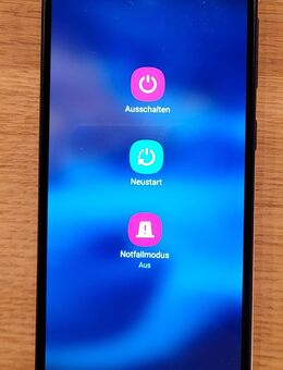 Samsung Galaxy A 20e, mit Zubehör, im original Karton, incl. Schutzhülle - Essen