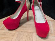 Elegante rote High Heels mit goldenem Glitzer - Hamburg Hamburg-Nord