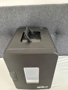 KeAlive Mini Fridge 15L – Cooling & Warming Function - Sigmaringen Zentrum