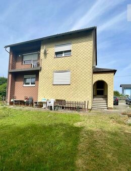 Gemütliches Zweifamilienhaus in ruhiger Lage - Steinbach (Wald)
