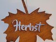 Ahornblatt mit Schrifzug "Herbst" zum Hängen Edelrost in 87647