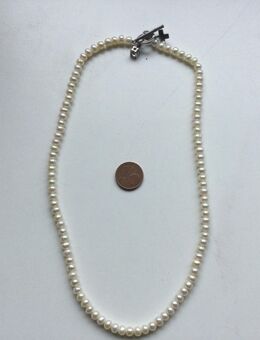Damen Halskette Perlenkette mit aufwändigem 925er Sterling Silber Verschluss - Fulda