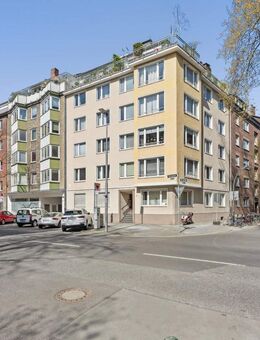 Über den Dächern: DG-Maisonette mit Sonnenterrasse - ideal für Singles & Paare" - Düsseldorf