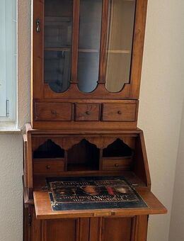 Sekretär in Echtholz - Essen