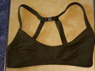 Bikini Oberteil Khaki 40 oder Bustier Bra (entspricht 75 C -80 C oder M /L 40 87% Polyamid /13 Elasthan - Neuenhagen (Berlin)