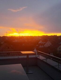 Neuwertige Penthouse Wohnung - mit Aufzug und XL Garage - Urspringen