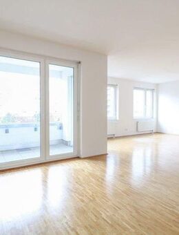 Lichtdurchflutete Eleganz mit moderner Markenküche und Loggia - Frankfurt (Main)