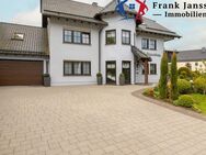 Freistehendes Einfamilienhaus mit zwei (Ferien-)Wohnungen mit Garten in Kelberg - Nähe Nürburgring - Kelberg