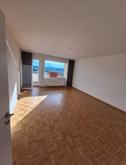 3-Zimmer / Küche / Bad / Loggia / mit Garage zu vermieten - Wittlich