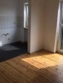 4-Zimmer-Wohnung in der Nähe der Stadtgrenze frei und ab sofort verfügbar - Nürnberg