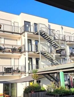 Möbliertes Zimmer mit Balkon - Aschaffenburg