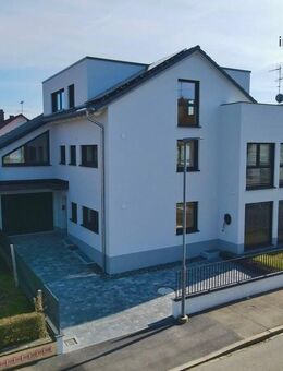 Helle Etagenwohnung mit Balkon und Gartenanteil - Erstbezug nach Sanierung - Singen (Hohentwiel)