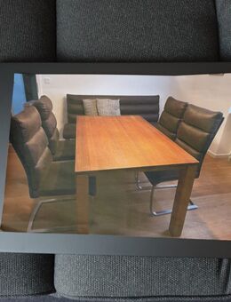 Tisch 120cmx80cm mit 4 Stühlen und Essbank für 249,00€ abzugeben - Essen