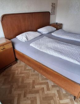 Bett mit Nachttischen zu verschenken - Dudenhofen