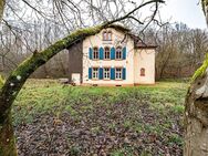 Historischer "Grubenbahnhof" inmitten grüner Idylle - Saarbrücken