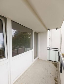 Geräumige und sanierte 2,5 Zimmer Wohnung - Cuxhaven