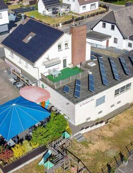 Solides Renditeobjekt - Wohn- und Geschäftshaus mit Anbaupotenzial und Photovoltaik - Steinhagen (Nordrhein-Westfalen)