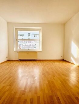 großzügige 3-Raum-Wohnung mit Balkon +++ WG geeignet - Chemnitz