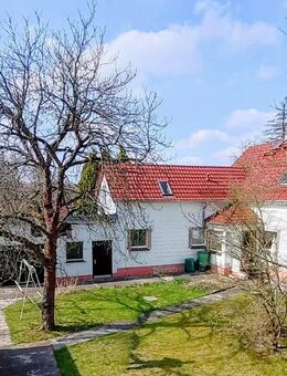 Wo es schön ist, lasst dich nieder ! Großes Wohnhaus mit Freiraum im Haus und Grundstück - Krauschwitz