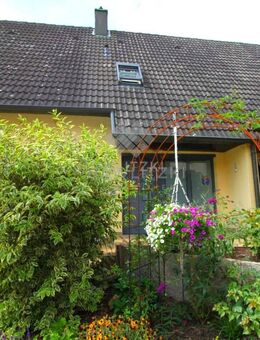 Gelegenheit: Jetzt kaufen - später wohnen: Schönes Einfamilienhaus mit Garten (Beschreibung!) - Rheinstetten